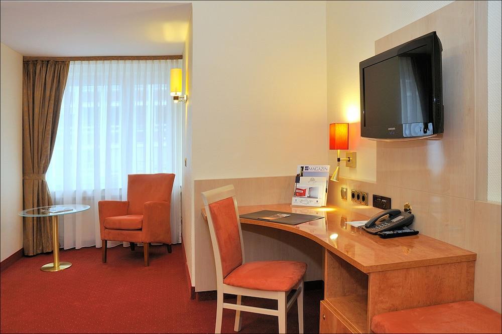 Hotel Essener Hof; Sure Collection By Western 4*