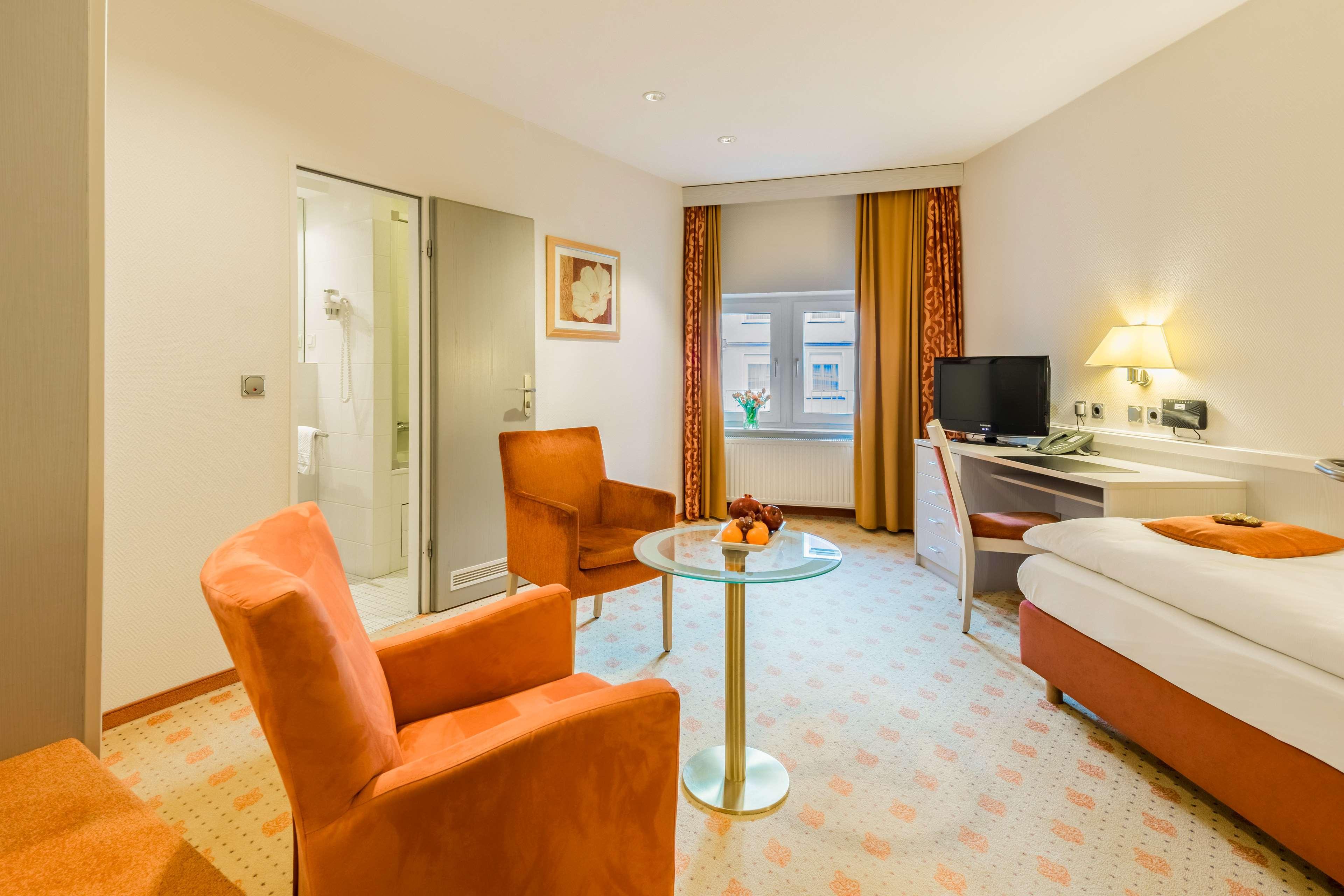 Hotel Essener Hof; Sure Collection By Western