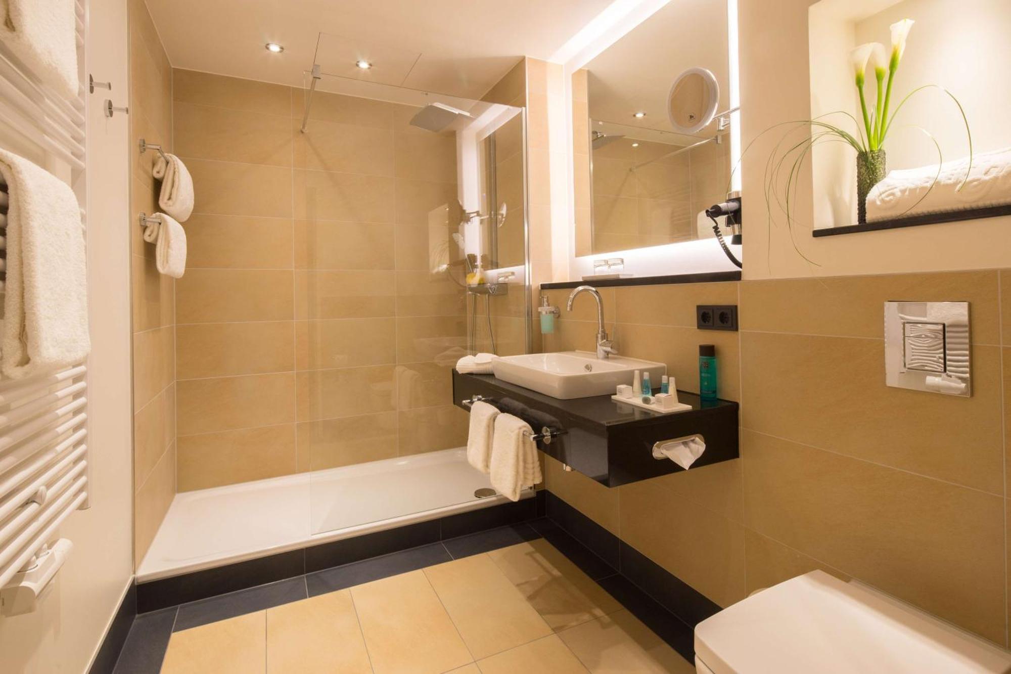 Hotel Essener Hof; Sure Collection By Western 4*