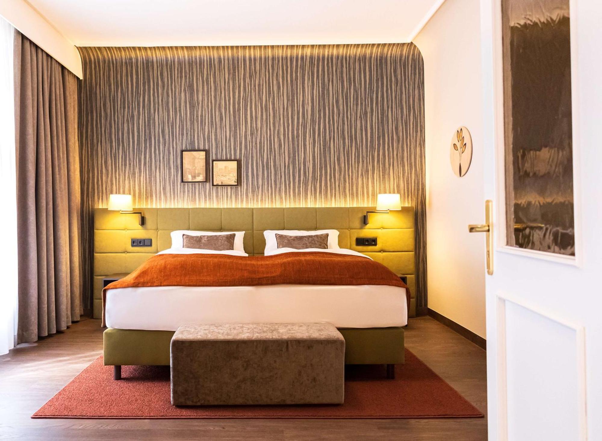 Hotel Essener Hof; Sure Collection By Western 4*