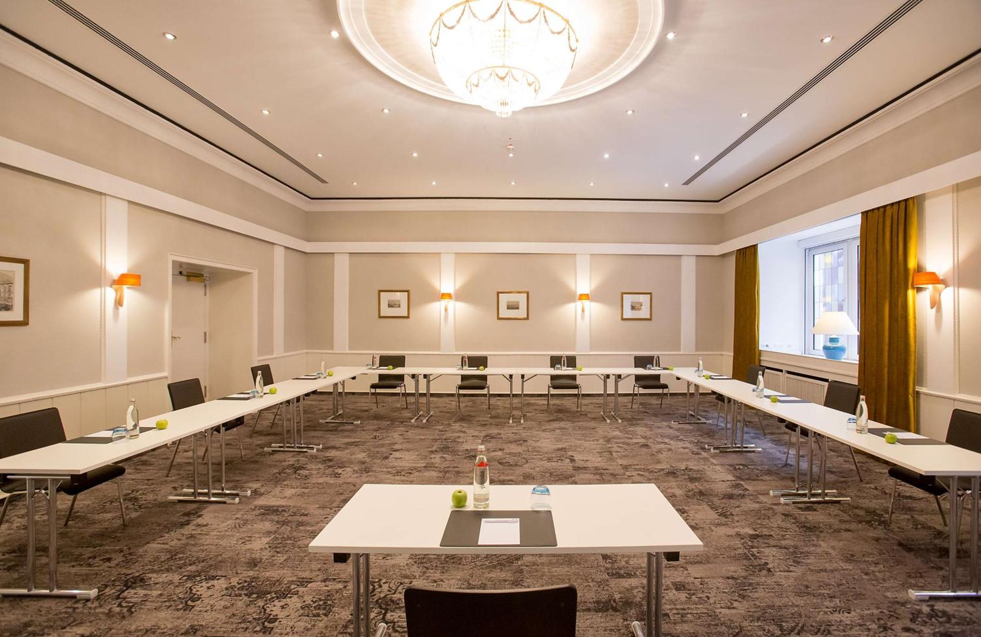 Essener Hof; Sure Collection By Western Hotel Essen